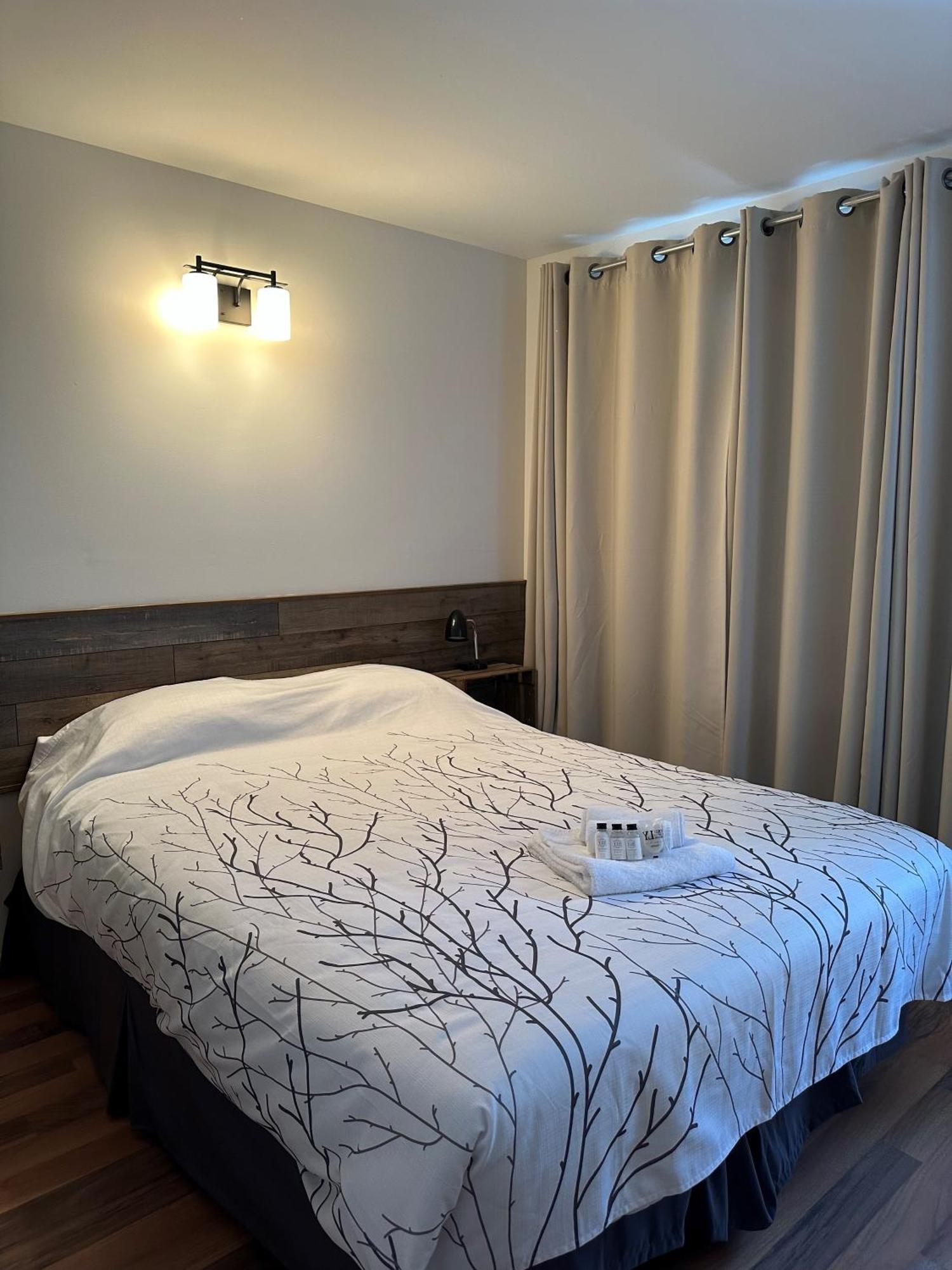 מונט טרמבלאנט Auberge Morritt מראה חיצוני תמונה